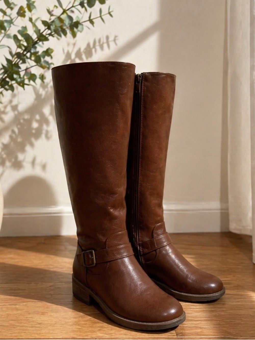 Brown Knee-High Equestrian Style Lace-Up Riding Boots Size 6